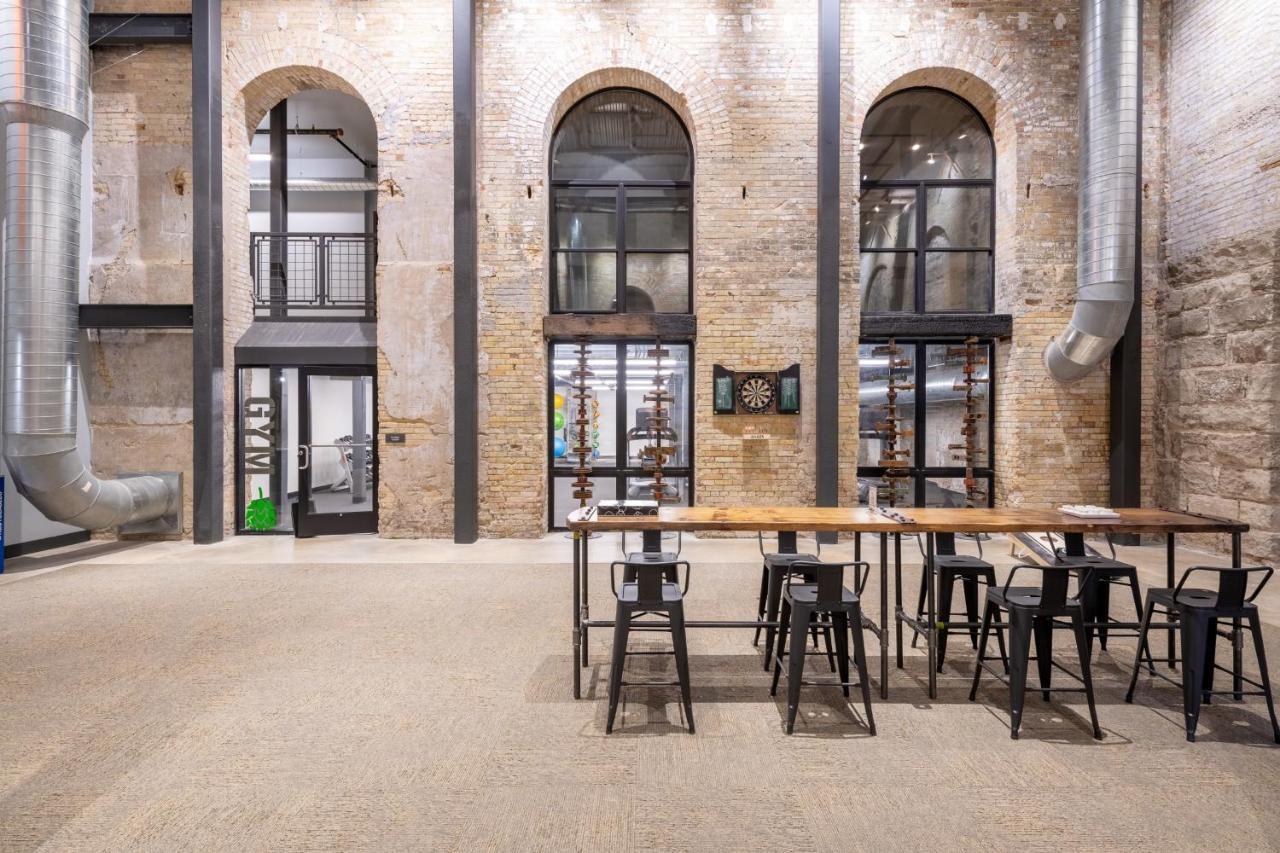 Brewery District 2-Story 2Br Apt Near Fiserv With Rooftop, Gym, And Parking Milwaukee Dış mekan fotoğraf